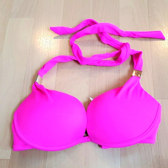 Swimsuit - Picture 1 of 4
